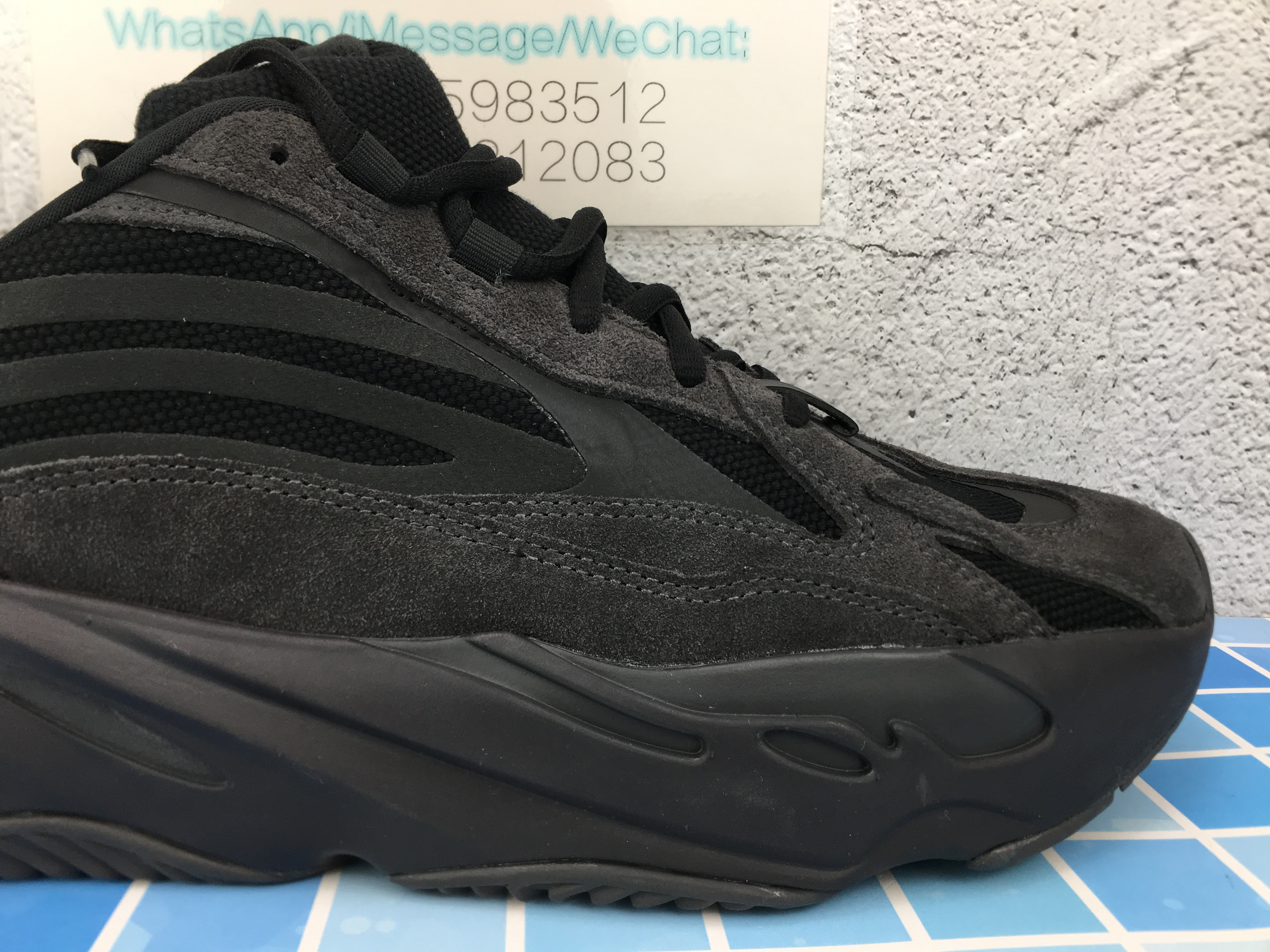 Yeezy Boost 700 V2 Vanta FU6684